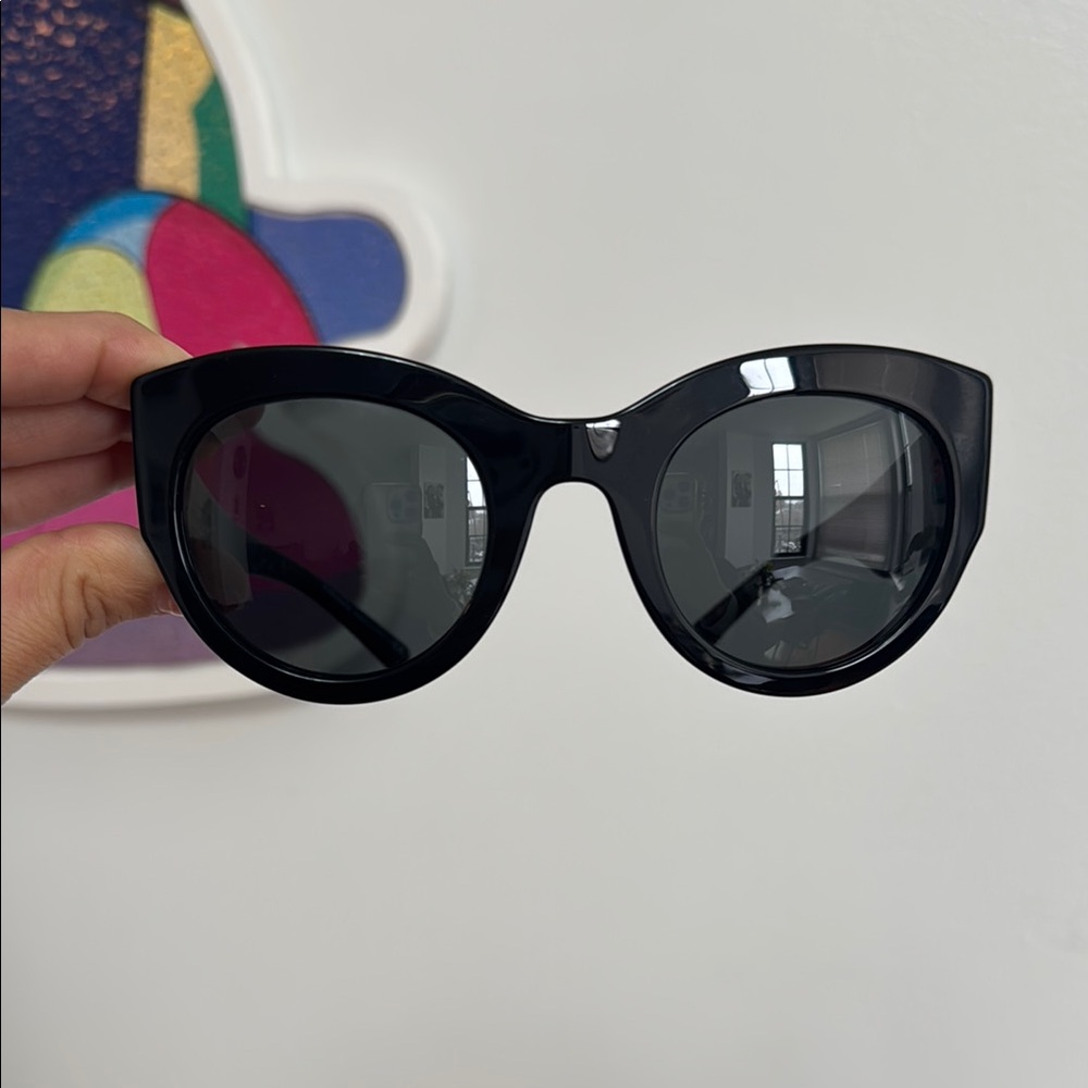 Versace Black Sunglasses with Gold Medusa Detail - Picture 2 of 5